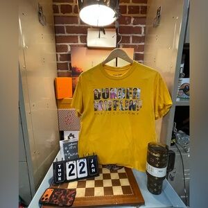 THE OFFICE Yellow Dunder Mifflin Paper Company Cast